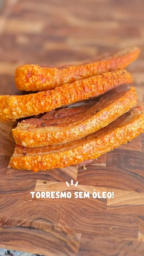 Torresmo sem óleo, receita de Lanna Schneider