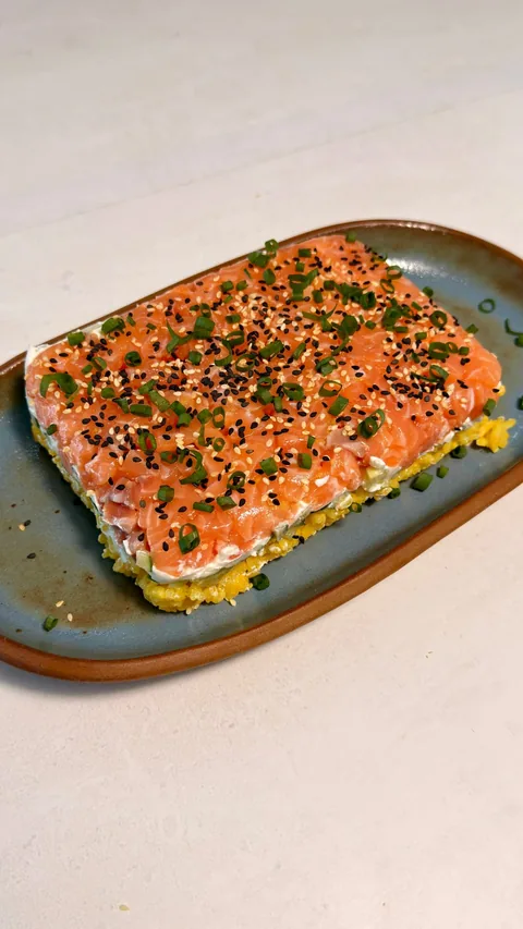Sushi colorido de travessa, receita de Lanna Schneider
